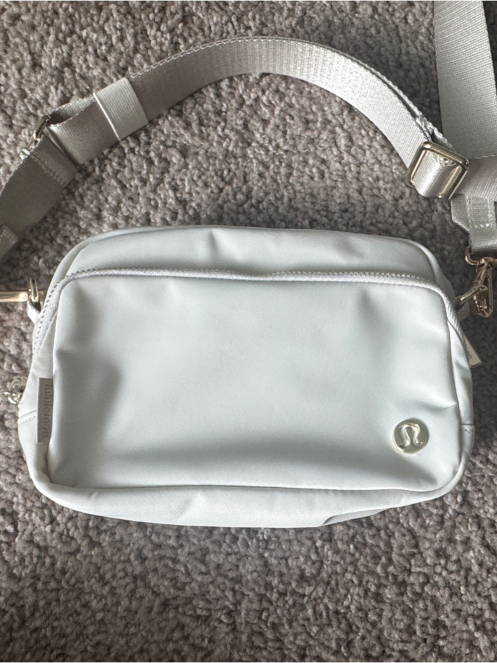 lululemon athletica Everywhere Crossbody Bag 3L Large Adjustable Strap